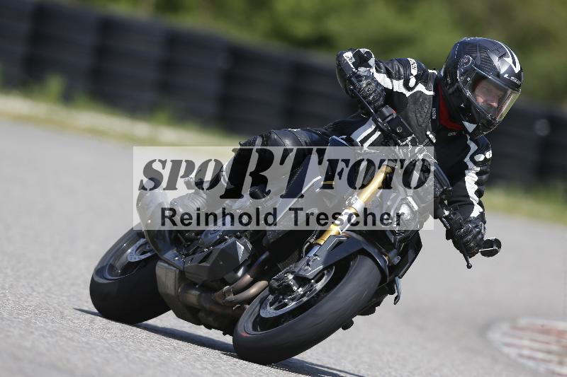 /Archiv-2025/09 22.04.2025 Cornu Master School ADR/rot-rouge/12